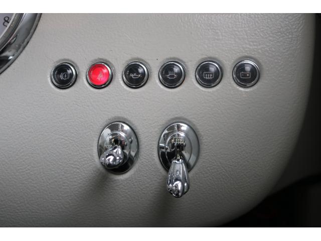 フィガロ ベースグレード　オーディオ　同色ペイント済（20枚目）