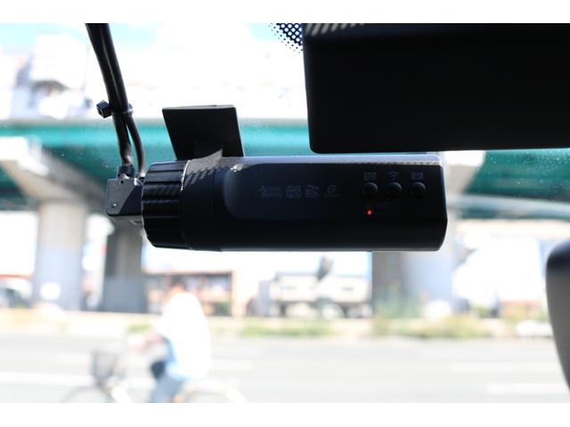 A4 2.0TFSIクワトロ 革シート 純正ナビ フルセグTV クルコン パドルシフト パワーシート アイドリングストップ F.Rセンサー(24枚目)