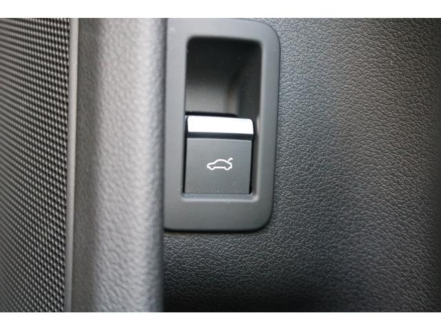 A4 2.0TFSIクワトロ 革シート 純正ナビ フルセグTV クルコン パドルシフト パワーシート アイドリングストップ F.Rセンサー(26枚目)