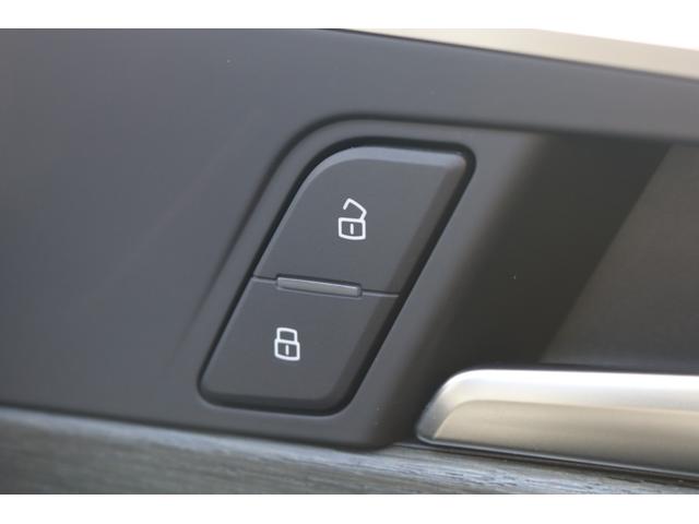 A4 2.0TFSIクワトロ 革シート 純正ナビ フルセグTV クルコン パドルシフト パワーシート アイドリングストップ F.Rセンサー(27枚目)