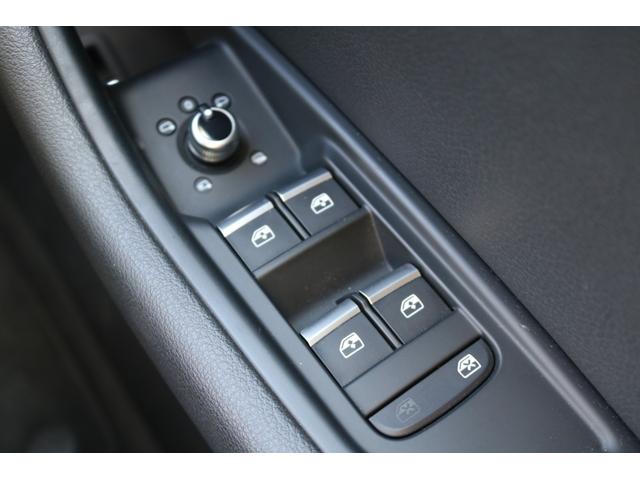 A4 2.0TFSIクワトロ 革シート 純正ナビ フルセグTV クルコン パドルシフト パワーシート アイドリングストップ F.Rセンサー(29枚目)