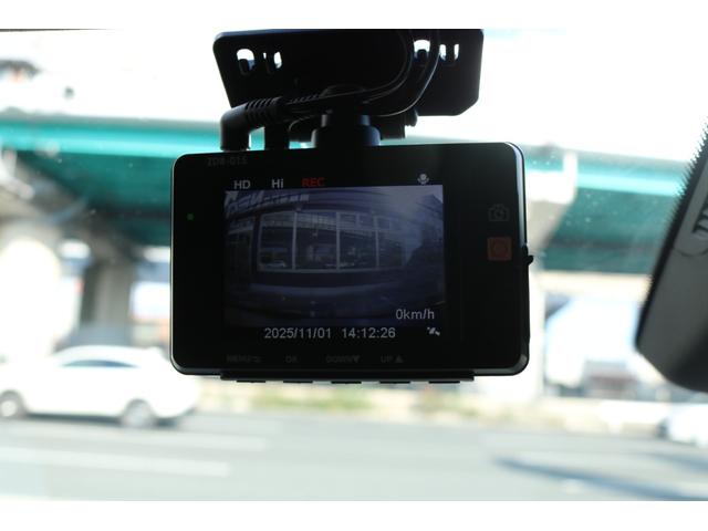 ＣＬＡクラス シューティングブレーク ＣＬＡ１８０　シューティングブレーク　ＡＭＧスタイル　パノラマスライディングルーフ　レーダーセーフティＰＫＧ　パワーバックドア　純正ナビ　フルセグＴＶ　Ｂカメラ（26枚目）