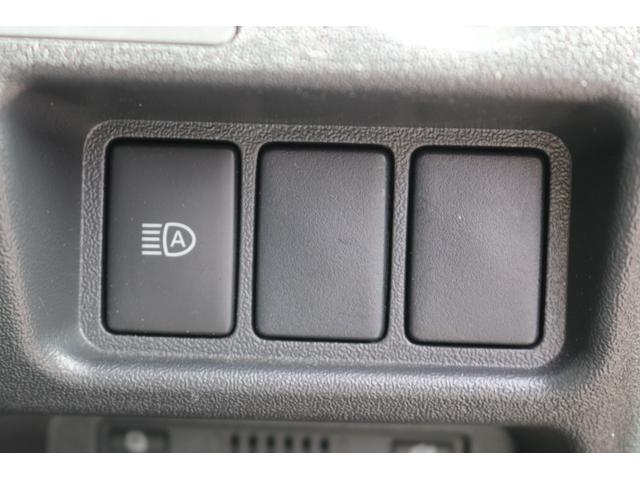 ハイエースバン ロングジャストローDX 純正ナビ フルセグTV セーフティセンス レーンキープ 外品テール キーレス(24枚目)