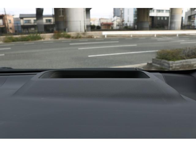 アルファード Ｚ　ワンオーナー　純正ナビ　フルセグ　黒革シート　フリップダウンモニター　両側パワスラ　パワーバックドア　ユニバーサルステップ　サンルーフ　デジミラ　カラーＨＵＤ　トヨタチームメイト　パノラミックビュー（28枚目）