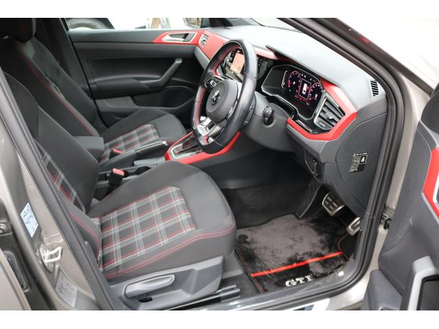 ポロGTI ベースグレード ワンオーナー 禁煙車 純正ナビ フルセグTV バックカメラ プリクラッシュセーフティー レーンキープ BSM パドルシフト バーチャルコックピット クリアランスソナー スマートキー2個(13枚目)