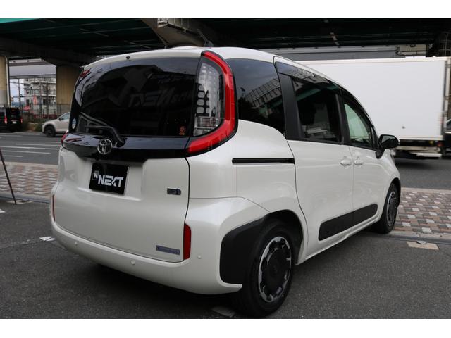 シエンタ ハイブリッドZ ワンオーナー 禁煙車 純正10.5型ナビ フルセグTV クルコン パノラミックビューモニター 両側パワースライドドア バックカメラ LEDヘッドライト セーフティセンス BSM レーンキープ(9枚目)