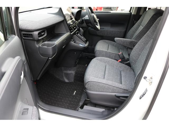 シエンタ ハイブリッドZ ワンオーナー 禁煙車 純正10.5型ナビ フルセグTV クルコン パノラミックビューモニター 両側パワースライドドア バックカメラ LEDヘッドライト セーフティセンス BSM レーンキープ(13枚目)