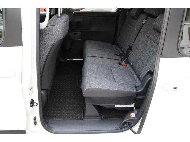 シエンタ ハイブリッドZ ワンオーナー 禁煙車 純正10.5型ナビ フルセグTV クルコン パノラミックビューモニター 両側パワースライドドア バックカメラ LEDヘッドライト セーフティセンス BSM レーンキープ(14枚目)