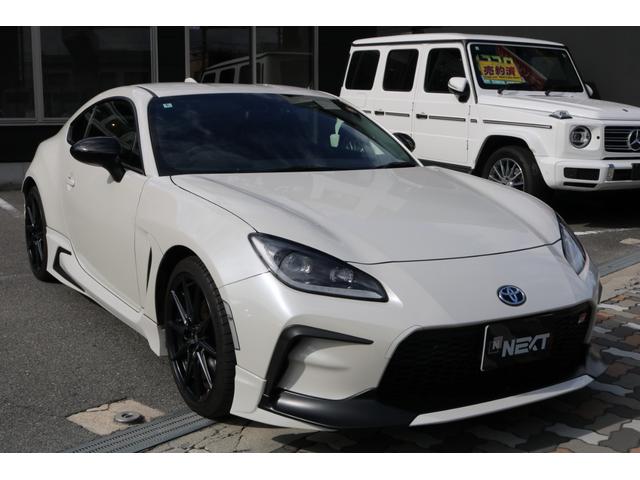 ＧＲ８６ ＲＺ　ワンオーナー　禁煙車　純正ナビ　ＴＲＤフルエアロ　ＴＲＤマフラー　トランクスポイラー　ハーフレザーシート　シートヒーター　クルーズコントロール　フルセグＴＶ　バックカメラ（2枚目）