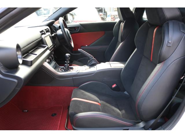 ＧＲ８６ ＲＺ　ワンオーナー　禁煙車　純正ナビ　ＴＲＤフルエアロ　ＴＲＤマフラー　トランクスポイラー　ハーフレザーシート　シートヒーター　クルーズコントロール　フルセグＴＶ　バックカメラ（10枚目）