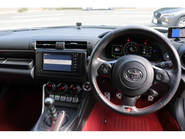 ＧＲ８６ ＲＺ　ワンオーナー　禁煙車　純正ナビ　ＴＲＤフルエアロ　ＴＲＤマフラー　トランクスポイラー　ハーフレザーシート　シートヒーター　クルーズコントロール　フルセグＴＶ　バックカメラ（14枚目）