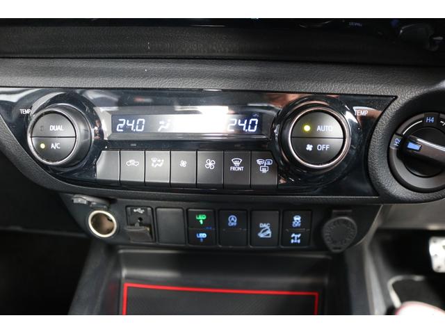 ハイラックス Ｚ　ＧＲスポーツ　禁煙車　純正ナビ　パノラマビュー　アルパインデジミラ　レッドキャリパー　ベッドライナー　レーンキープ　クルコン　ＬＥＤヘッド　エムクライム１７インチＡＷ　エムクライムサイド出しマフラー（27枚目）