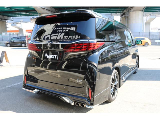 アルファードハイブリッド エグゼクティブラウンジ ワンオーナー 禁煙車 純正ナビ フルセグTV モデリスタフルエアロ トヨタチームメイト パノラミックビューモニター ユニバーサルステップ ベージュ革シート JBLサウンド フリップダウンモニター(10枚目)
