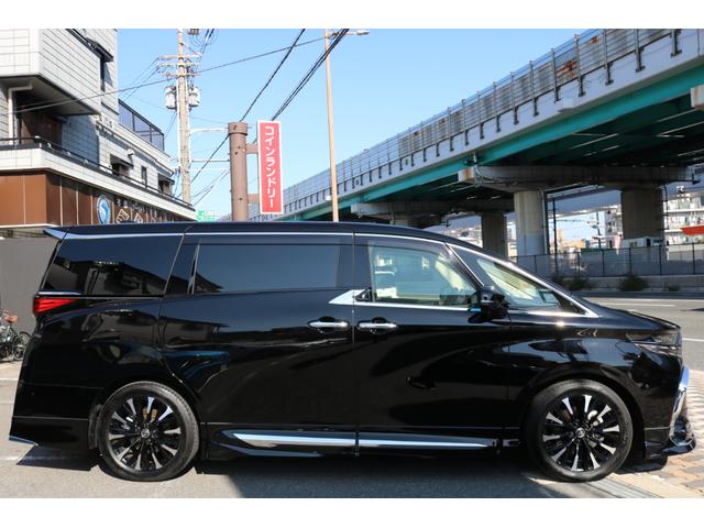 アルファードハイブリッド エグゼクティブラウンジ ワンオーナー 禁煙車 純正ナビ フルセグTV モデリスタフルエアロ トヨタチームメイト パノラミックビューモニター ユニバーサルステップ ベージュ革シート JBLサウンド フリップダウンモニター(12枚目)