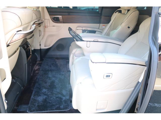 アルファードハイブリッド エグゼクティブラウンジ ワンオーナー 禁煙車 純正ナビ フルセグTV モデリスタフルエアロ トヨタチームメイト パノラミックビューモニター ユニバーサルステップ ベージュ革シート JBLサウンド フリップダウンモニター(17枚目)