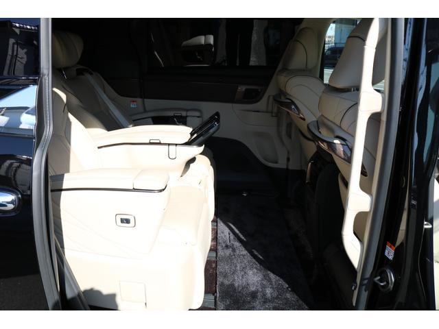 アルファードハイブリッド エグゼクティブラウンジ ワンオーナー 禁煙車 純正ナビ フルセグTV モデリスタフルエアロ トヨタチームメイト パノラミックビューモニター ユニバーサルステップ ベージュ革シート JBLサウンド フリップダウンモニター(18枚目)