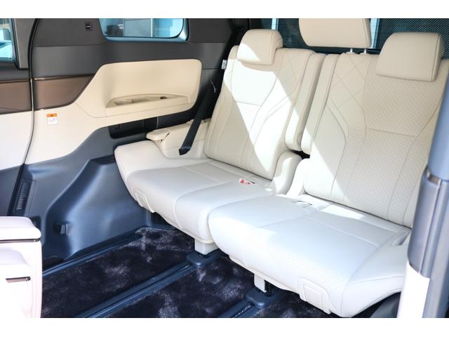 アルファードハイブリッド エグゼクティブラウンジ ワンオーナー 禁煙車 純正ナビ フルセグTV モデリスタフルエアロ トヨタチームメイト パノラミックビューモニター ユニバーサルステップ ベージュ革シート JBLサウンド フリップダウンモニター(20枚目)