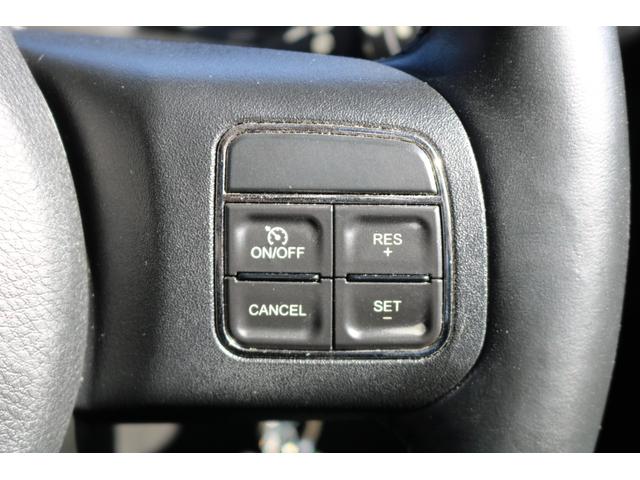 ジープ・ラングラーアンリミテッド スポーツ　ワンオーナー　禁煙車　社外ナビ　フルセグＴＶ　バックカメラ　クルーズコントロール　レザー調シートカバー（23枚目）