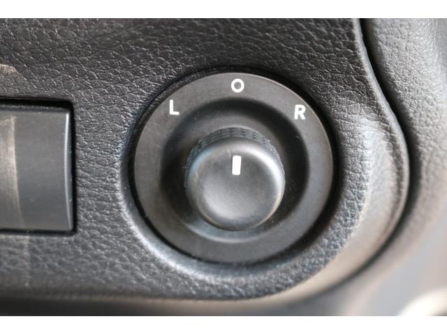 ジープ・ラングラーアンリミテッド スポーツ　ワンオーナー　禁煙車　社外ナビ　フルセグＴＶ　バックカメラ　クルーズコントロール　レザー調シートカバー（25枚目）