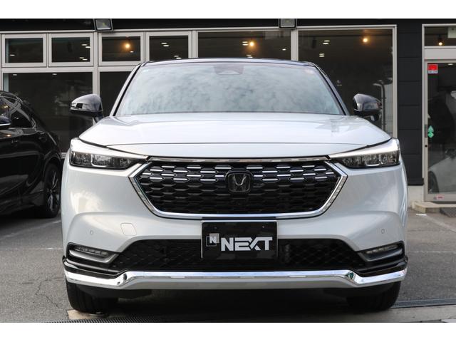 ヴェゼル e:HEV PLaY 禁煙車 ホンダセンシング 純正ナビ パノラミックビューモニター パノラマルーフ ハーフレザーシート ツートンルーフ パワーバックドア BSM クリアランスソナー ハーフレザーシート シートヒーター(6枚目)