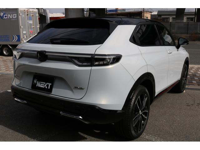 ヴェゼル e:HEV PLaY 禁煙車 ホンダセンシング 純正ナビ パノラミックビューモニター パノラマルーフ ハーフレザーシート ツートンルーフ パワーバックドア BSM クリアランスソナー ハーフレザーシート シートヒーター(7枚目)