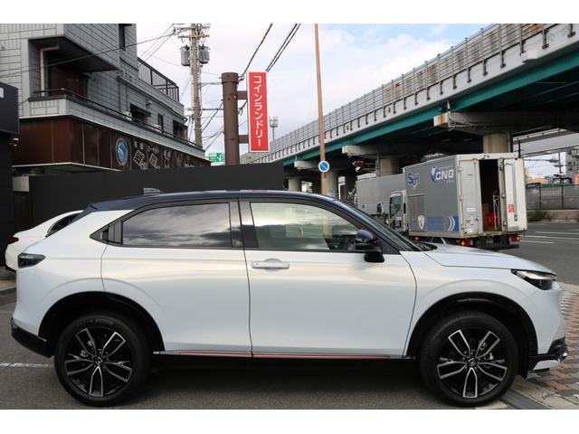 ヴェゼル e:HEV PLaY 禁煙車 ホンダセンシング 純正ナビ パノラミックビューモニター パノラマルーフ ハーフレザーシート ツートンルーフ パワーバックドア BSM クリアランスソナー ハーフレザーシート シートヒーター(11枚目)