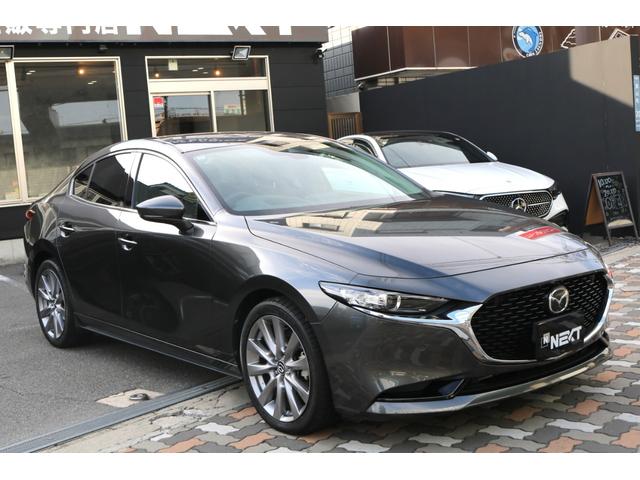 ＭＡＺＤＡ３セダン １５Ｓ　ツーリング　ワンオーナー　禁煙車　純正ナビ　フルセグＴＶ　ヘッドアップディスプレイ　ＬＥＤヘッド　クルコン　Ｂカメラ　ＢＳＭ　アイストップ　パーキングサポート　スマートブレーキサポート　　パワーバックドア（5枚目）