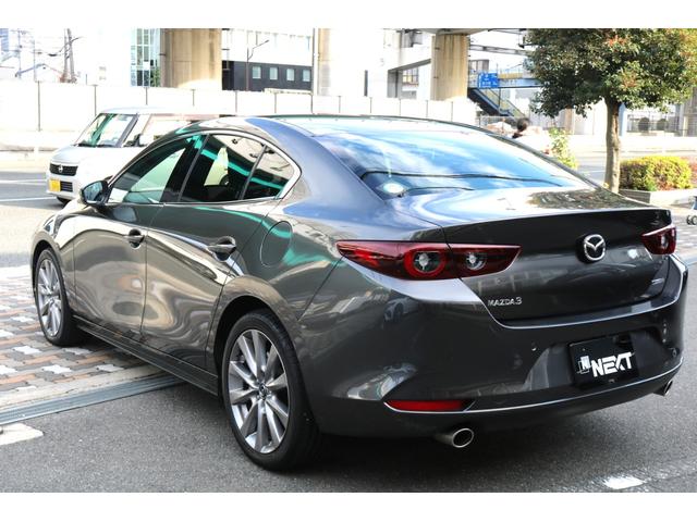 ＭＡＺＤＡ３セダン １５Ｓ　ツーリング　ワンオーナー　禁煙車　純正ナビ　フルセグＴＶ　ヘッドアップディスプレイ　ＬＥＤヘッド　クルコン　Ｂカメラ　ＢＳＭ　アイストップ　パーキングサポート　スマートブレーキサポート　　パワーバックドア（9枚目）
