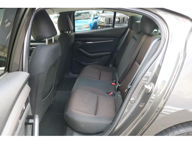 ＭＡＺＤＡ３セダン １５Ｓ　ツーリング　ワンオーナー　禁煙車　純正ナビ　フルセグＴＶ　ヘッドアップディスプレイ　ＬＥＤヘッド　クルコン　Ｂカメラ　ＢＳＭ　アイストップ　パーキングサポート　スマートブレーキサポート　　パワーバックドア（15枚目）