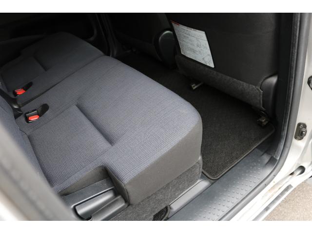 シエンタ ハイブリッドG ワンオーナー 禁煙車 モデリスタフルエアロ イクリプスナビ(AVN-D8W) バックモニター フルセグTV 両側パワースライドドア ETC 衝突被害軽減ブレーキ レーンキープ ドラレコ(19枚目)