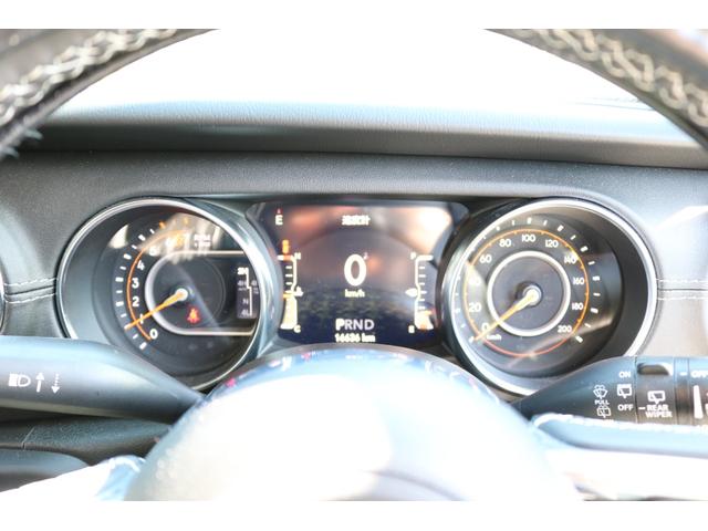 ジープ・ラングラーアンリミテッド サハラ ワンオーナー 禁煙車 純正ナビ バックカメラ フロントカメラ サイドカメラ 黒革シート シートヒーター ステアリングヒーター アダブティブクルーズコントロール BSM(25枚目)