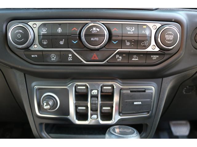 ジープ・ラングラーアンリミテッド サハラ ワンオーナー 禁煙車 純正ナビ バックカメラ フロントカメラ サイドカメラ 黒革シート シートヒーター ステアリングヒーター アダブティブクルーズコントロール BSM(28枚目)