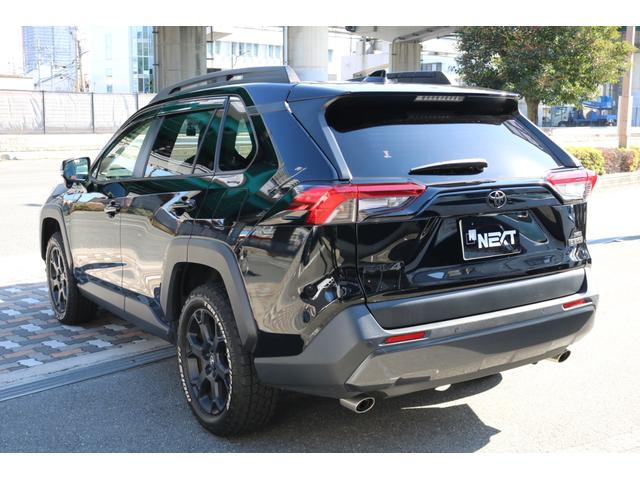 ◆禁煙車◆純正ナビ◆フルセグ◆ＬＥＤヘッド◆クルコン◆レーンキープ◆ＢＳＭ◆黒革シート◆パワーシート◆※車両は店舗から離れた場所に保管してますので御来店の際は事前に御連絡を頂きます様お願い致します※