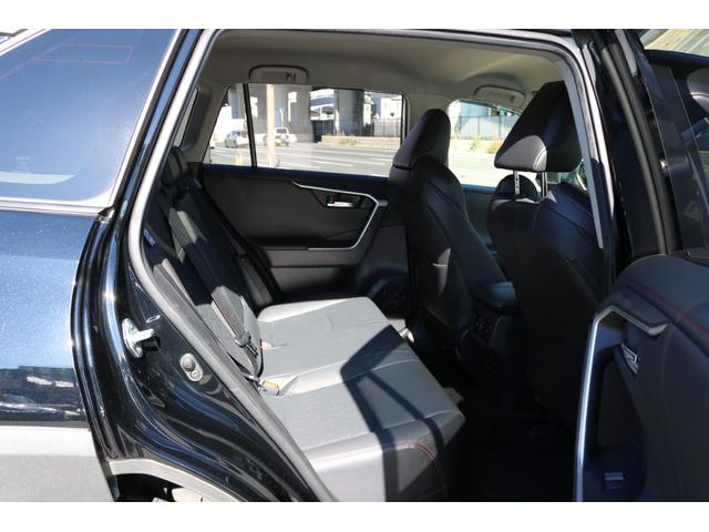 ◆禁煙車◆純正ナビ◆フルセグ◆ＬＥＤヘッド◆クルコン◆レーンキープ◆ＢＳＭ◆黒革シート◆パワーシート◆※車両は店舗から離れた場所に保管してますので御来店の際は事前に御連絡を頂きます様お願い致します※