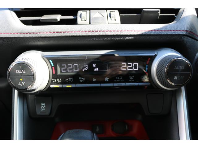 ◆禁煙車◆純正ナビ◆フルセグ◆ＬＥＤヘッド◆クルコン◆レーンキープ◆ＢＳＭ◆黒革シート◆パワーシート◆※車両は店舗から離れた場所に保管してますので御来店の際は事前に御連絡を頂きます様お願い致します※