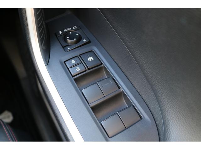 ◆禁煙車◆純正ナビ◆フルセグ◆ＬＥＤヘッド◆クルコン◆レーンキープ◆ＢＳＭ◆黒革シート◆パワーシート◆※車両は店舗から離れた場所に保管してますので御来店の際は事前に御連絡を頂きます様お願い致します※