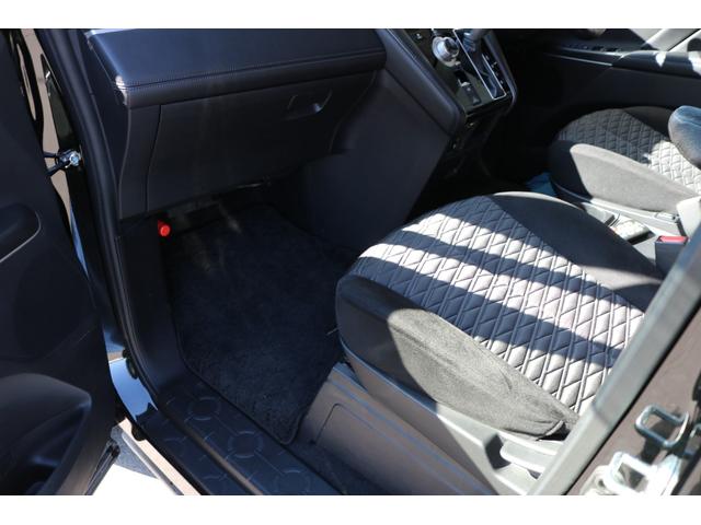 デリカＤ：５ Ｐ　ワンオーナー　禁煙車　純正ナビ（Ｙ９０００ＭＥ）　パノラマビュー　アルパインフリップダウンモニター　オートステップ　シートヒーター　パワーシート　オプカンタイヤ　デルタフォース１６ＡＷ　　ＢＳＭ（17枚目）