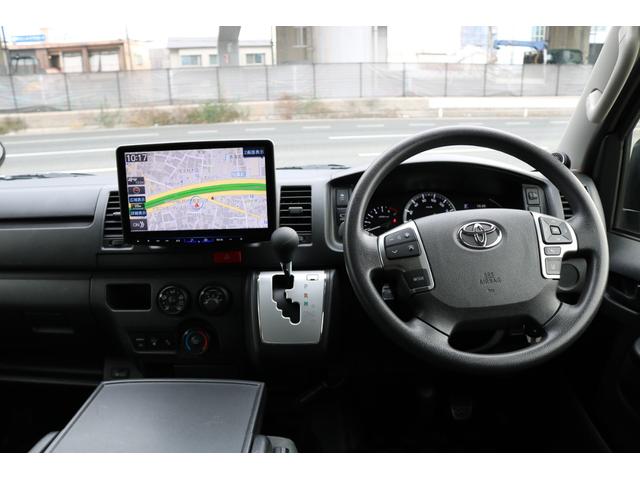 ハイエースバン ロングＤＸ　ＧＬパッケージ　アルトピアーノＲＥＶＯシート　アルパイン１１型ナビ　アルパイン１２．８型フリップダウン　アルパインデジミラ　フルセグＴＶ　パノラミックビューモニター　パイオニアルーフスピーカー　セーフティセンス（12枚目）