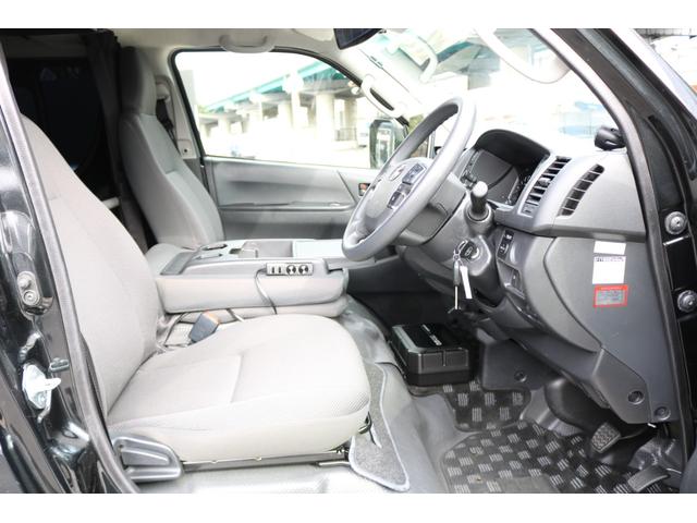 ハイエースバン ロングＤＸ　ＧＬパッケージ　アルトピアーノＲＥＶＯシート　アルパイン１１型ナビ　アルパイン１２．８型フリップダウン　アルパインデジミラ　フルセグＴＶ　パノラミックビューモニター　パイオニアルーフスピーカー　セーフティセンス（14枚目）