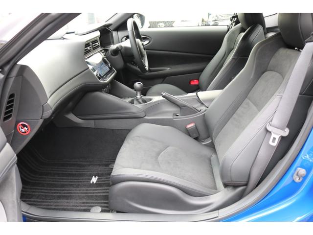 フェアレディＺ バージョンＳＴ　ワンオーナー　禁煙車　純正ナビ　フルセグ　バックカメラ　ＢＯＳＥサウンド　ブラックハーフレザーシート　シートヒーター　レーダークルーズコントロール　クリアランスソナー　純正１９インチＡＷ（11枚目）
