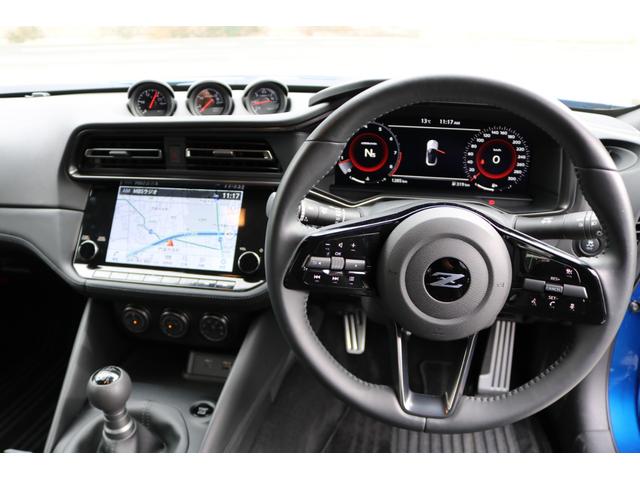 フェアレディＺ バージョンＳＴ　ワンオーナー　禁煙車　純正ナビ　フルセグ　バックカメラ　ＢＯＳＥサウンド　ブラックハーフレザーシート　シートヒーター　レーダークルーズコントロール　クリアランスソナー　純正１９インチＡＷ（14枚目）