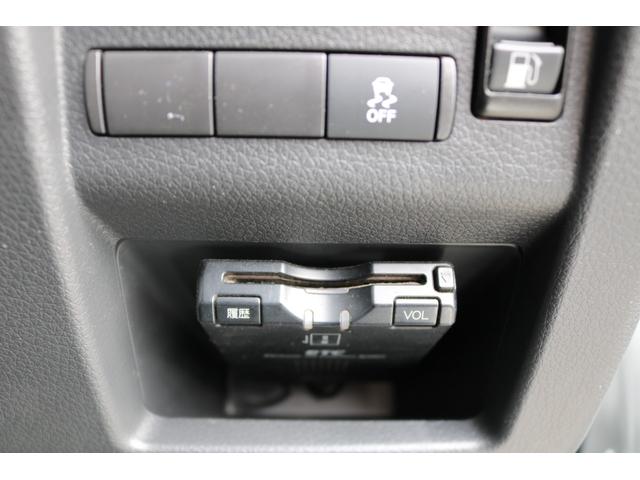 キャラバン 　ワンオーナー　エマージェンシーブレーキ　車線逸脱警報　キーレス（21枚目）