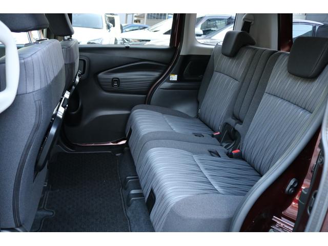 ソリオ ハイブリッドＭＺ　ワンオーナー　禁煙車　純正ナビ　フルセグ　バックカメラ　セーフティサポート　両側パワースライドドア　クリアランスソナー　革巻きステアリングホイール　カラーヘッドアップディスプレイ　純正１６インチＡＷ（17枚目）