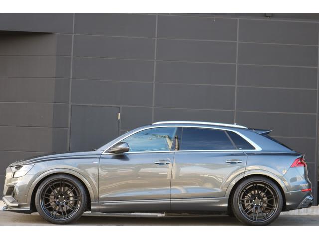 Ｑ８ ５５ＴＦＳＩクワトロ　デビューパッケージＳライン　禁煙車　純正ナビ　ＡＢＴエアロ（Ｆ／Ｒ）　パノラマビュー　フルセグＴＶ　バーチャルコックピット　シルバールーフレール　ＢＳＭ　ハーフレザー　シートヒーター　ＬＥＤヘッド　社外品２３インチＡＷ（11枚目）