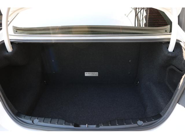 ５シリーズ アクティブハイブリッド５　Ｍスポーツパッケージ　禁煙車　純正ナビ　社外Ｆスポイラー　ＳＲ　シートヒーター　二本出しマフラー　ＬＥＤヘッド　メモリ付パワーシート　レッドキャリパー　ダウンサス　クリアランスソナー　バックモニター　純正２０インチＡＷ（22枚目）