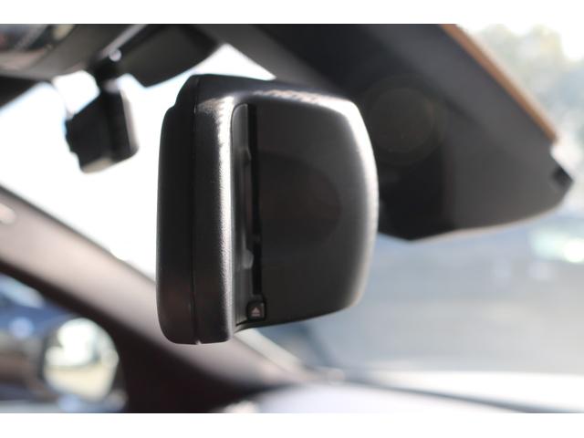 ５シリーズ アクティブハイブリッド５　Ｍスポーツパッケージ　禁煙車　純正ナビ　社外Ｆスポイラー　ＳＲ　シートヒーター　二本出しマフラー　ＬＥＤヘッド　メモリ付パワーシート　レッドキャリパー　ダウンサス　クリアランスソナー　バックモニター　純正２０インチＡＷ（30枚目）