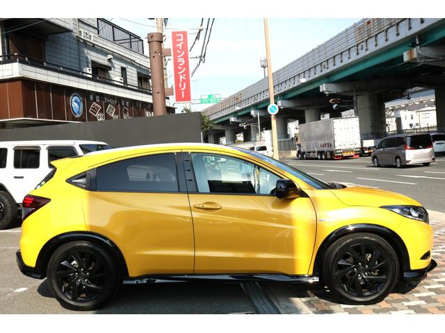 ヴェゼル ハイブリッドＸ・ホンダセンシング　禁煙車　ＲＳ用バンパー・１８インチＡＷ　外品ナビ　ＬＥＤヘッド　ホンダセンシング　レーンキープ　クルコン　パドルシフト　ルーフレール　シートカバー　Ｂカメラ　ビルトインＥＴＣ　スペアキー（6枚目）