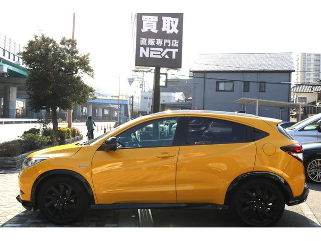 ヴェゼル ハイブリッドＸ・ホンダセンシング　禁煙車　ＲＳ用バンパー・１８インチＡＷ　外品ナビ　ＬＥＤヘッド　ホンダセンシング　レーンキープ　クルコン　パドルシフト　ルーフレール　シートカバー　Ｂカメラ　ビルトインＥＴＣ　スペアキー（10枚目）