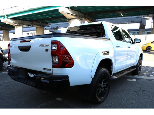 ハイラックス Ｚ　ＧＲスポーツ　ワンオーナー　純正ナビ　ハーフレザー　パノラミックビュー　ダウンヒルアシストコントロール　クリアランスソナー　ＬＥＤヘッド　パワーシート　クルコン　プリクラ　リアデフロック　ベッドライナー　トノカバー（7枚目）