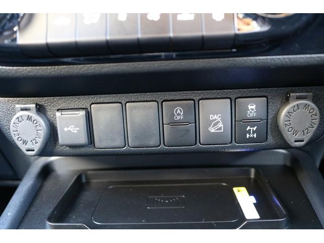 ハイラックス Ｚ　ＧＲスポーツ　ワンオーナー　純正ナビ　ハーフレザー　パノラミックビュー　ダウンヒルアシストコントロール　クリアランスソナー　ＬＥＤヘッド　パワーシート　クルコン　プリクラ　リアデフロック　ベッドライナー　トノカバー（20枚目）